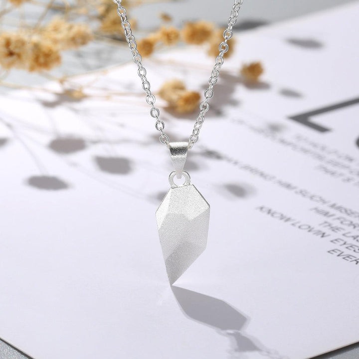 Vembley 2 Pcs Black and Silver Matching Magnetic Heart Couples Pendant Necklace - Vembley