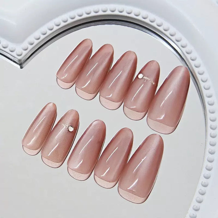 Vembley Glossy Nude Almond Cat Eye Press-On Nails – Elegant Natural Look Artificial Nails Set