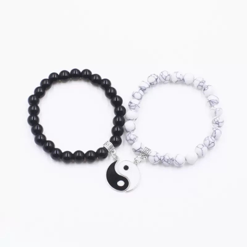 Vembley Black & White Yin Yang Beaded Couple Bracelets - Matching Heart Charm Set