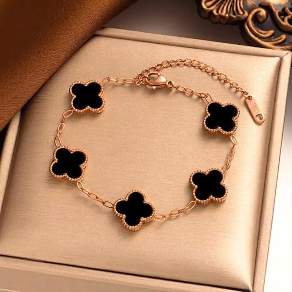 Vembley Elegant Rose Gold Black Clover Bracelet for Timeless Luxury and Chic Everyday Style