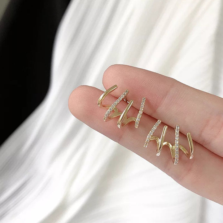 Vembley Elegant Daisy Pearl Ear Cuffs with Gold Finish for Trendy Daily and Party Wear