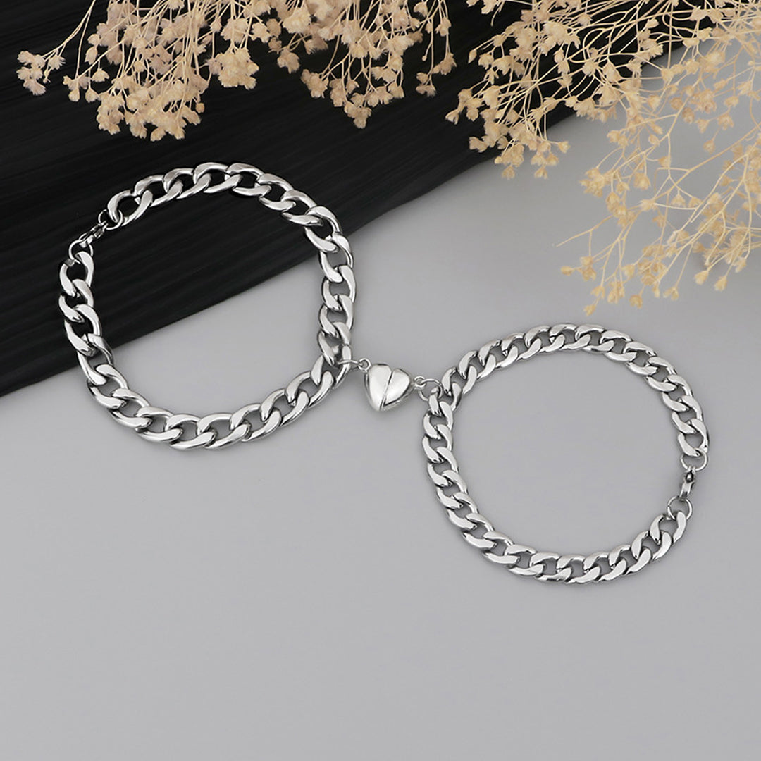 Gift Box of Couple Heart Bracelet and Hug Ring